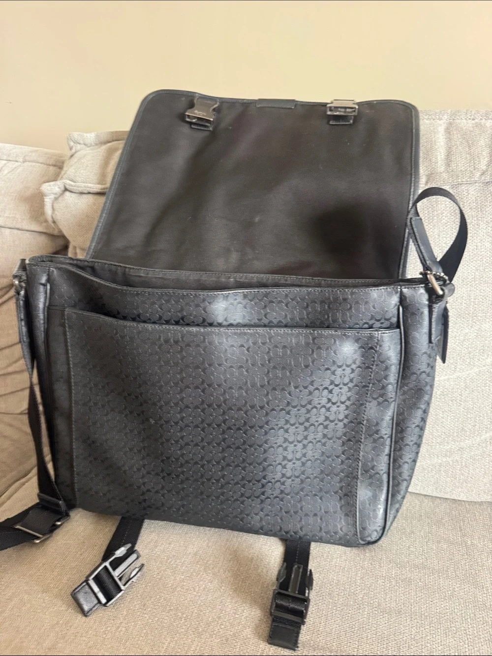 Coach Black Signature Messenger Crossbody Bag